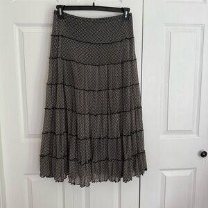 Max studio Tiered A-Line Skirt size small Black and off white